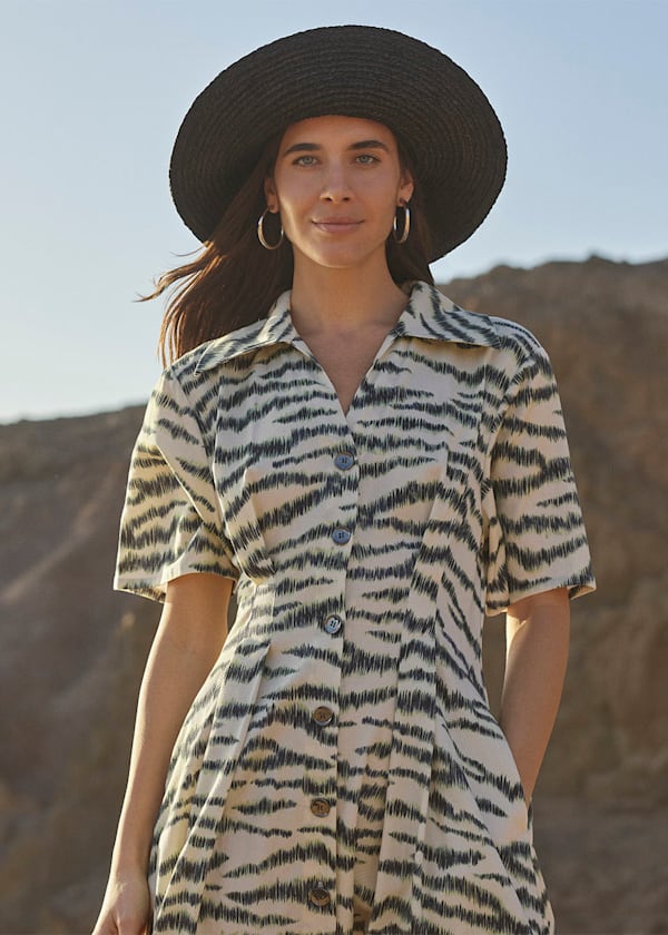 Feathered Tiger Midi Dress Outfit