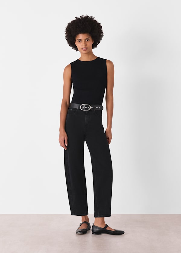 Black Stretch Barrel Leg Jean